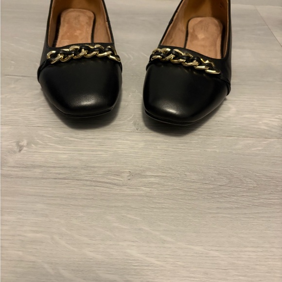 Rockport Shoes - Rockport Flats-Will Accept Reasonable Offers